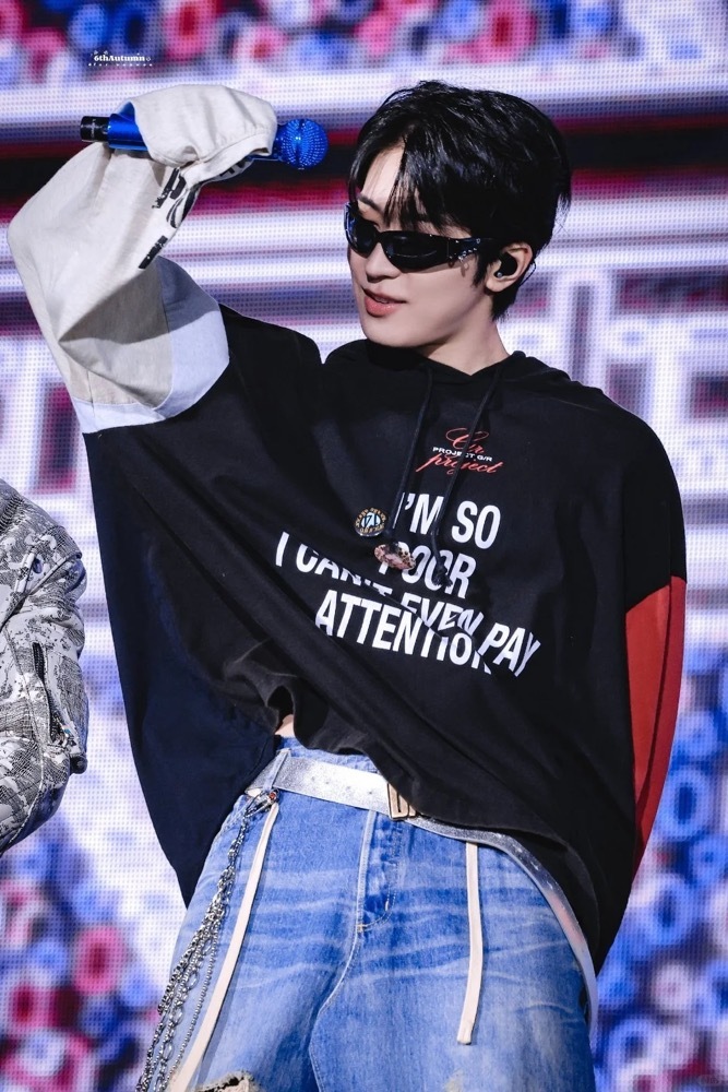 2025 CaratLand Colorblocking Hooded Sweatshirt-WONWOO SEVENTEEN