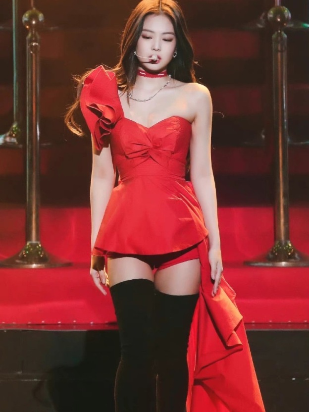 BLACKPINK JENNIE SOLO RED OFF-SHOULDER INSPIRED DRESS