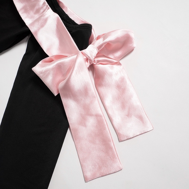 One-line neckline ruffled dress-Outfitidea For Blinks BLACKPINK-Inspired Fashion