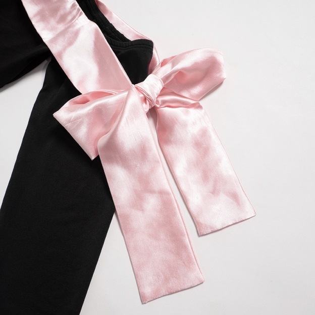 One-line neckline ruffled dress-Outfitidea For Blinks BLACKPINK-Inspired Fashion