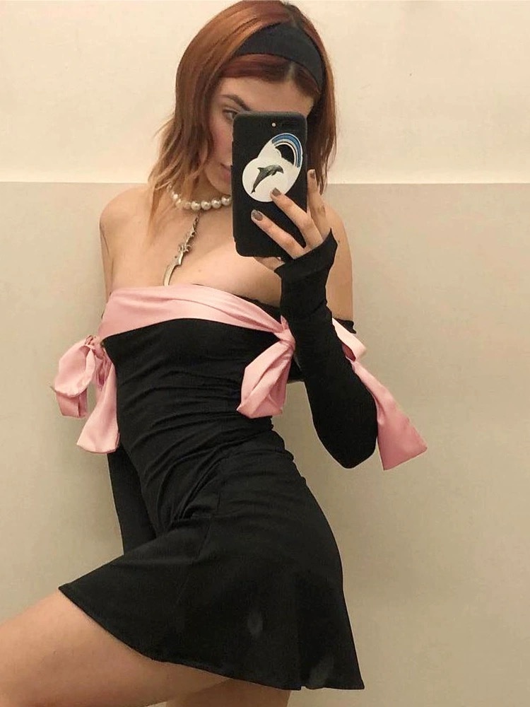 One-line neckline ruffled dress-Outfitidea For Blinks BLACKPINK-Inspired Fashion