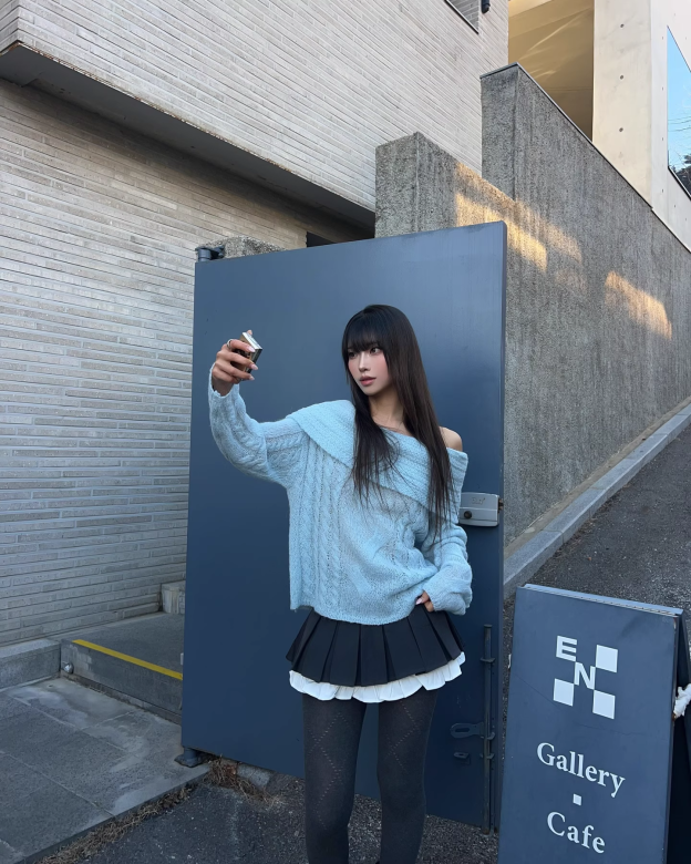 IVE Wonyoung Inspired Pleated Mini Skirt