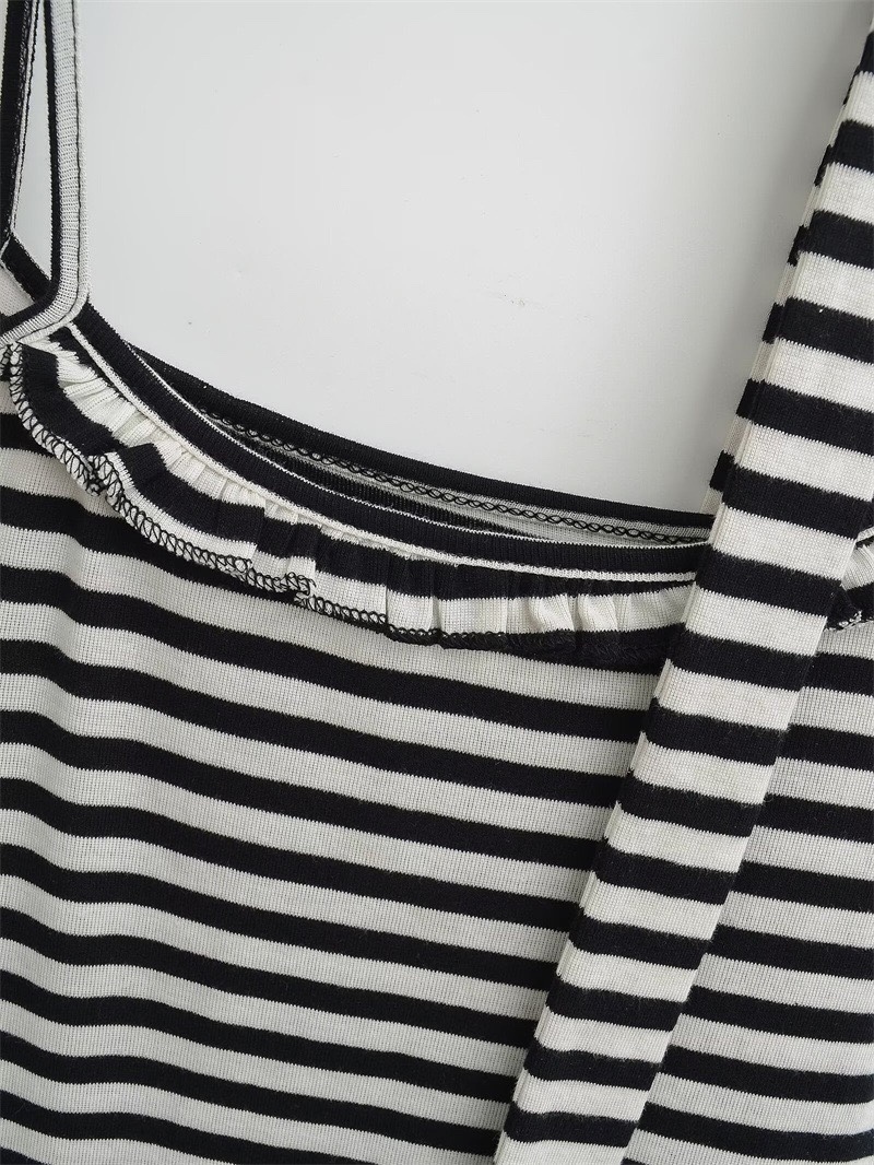 BABYMONSTER Ahyeon Summer Striped Scarf Set