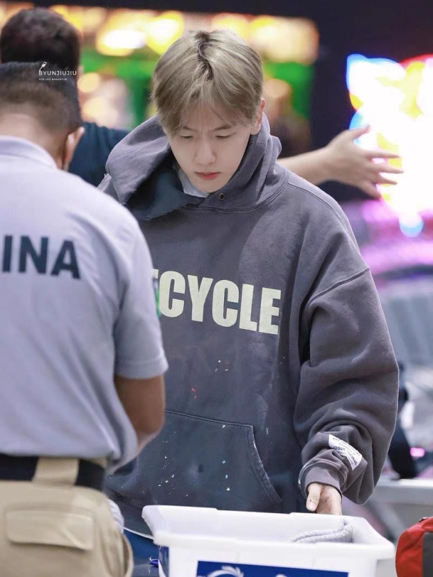 Seventeen&Enhypen&Riize Inspired Gray RECYCLE Hoodie