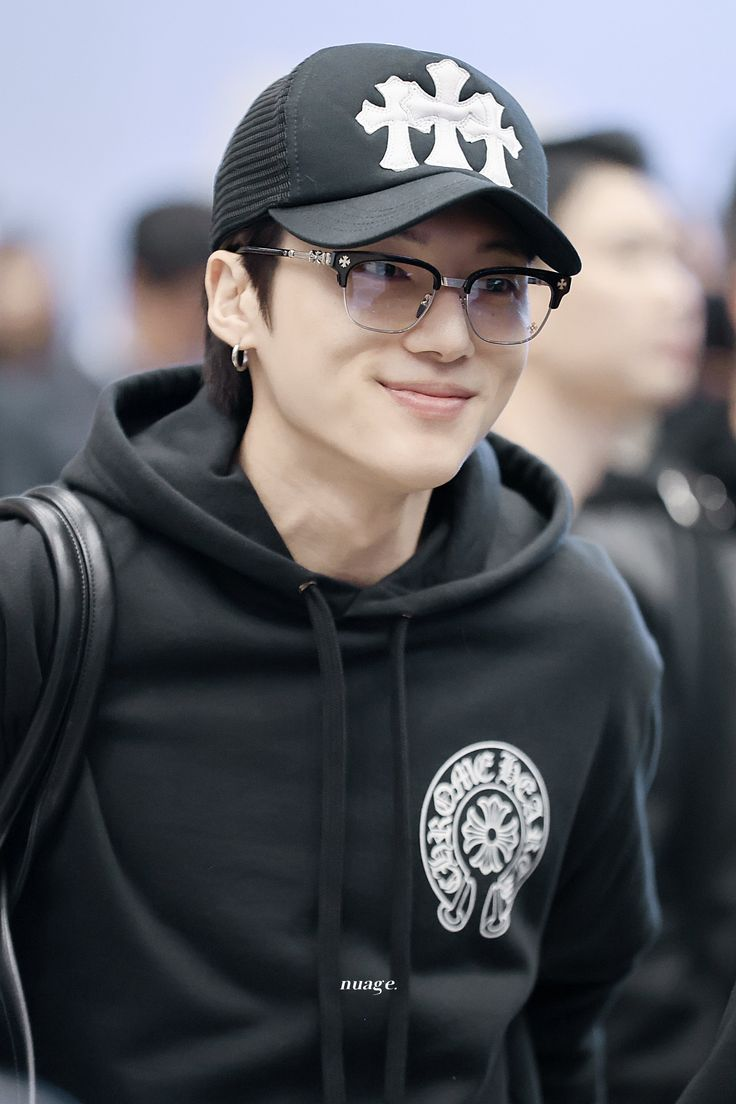 Ateez Wooyoung Inspired Chrome Hearts Style Triple Cross Trucker Cap Hat