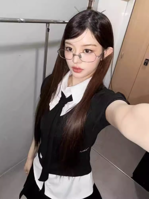 illit Minju Inspired Pseudo two-piece Top Pleated Skirt Set