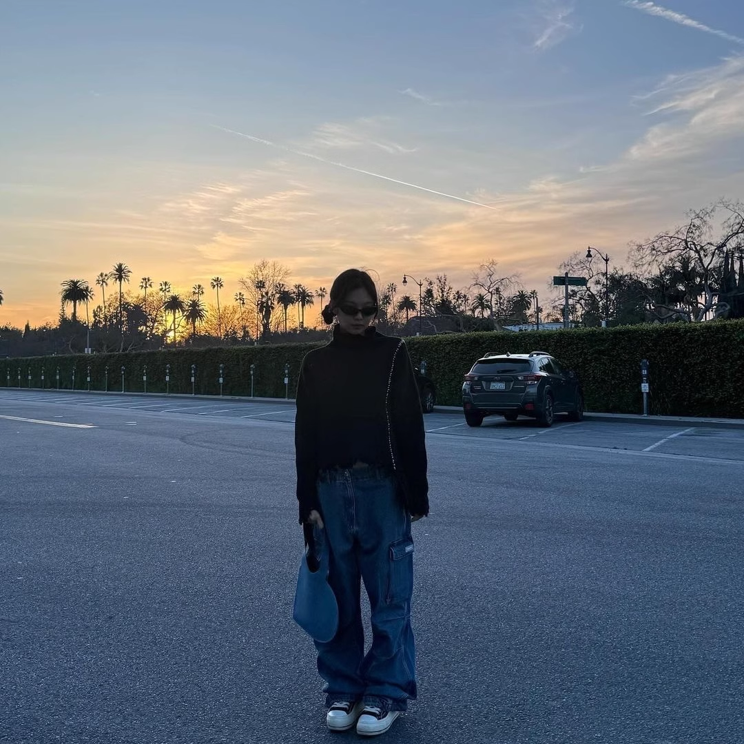 Multi-pocket baggy jeans-Blackpink Jennie