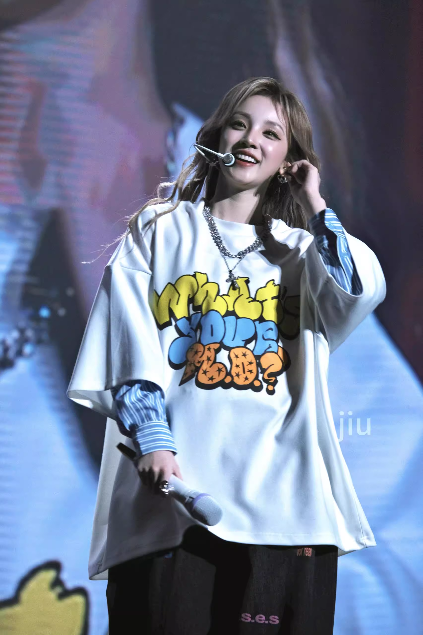 I-DLE Yuqi Oneclap Stage Inspired Oversize Fake Two-piece T-shirt