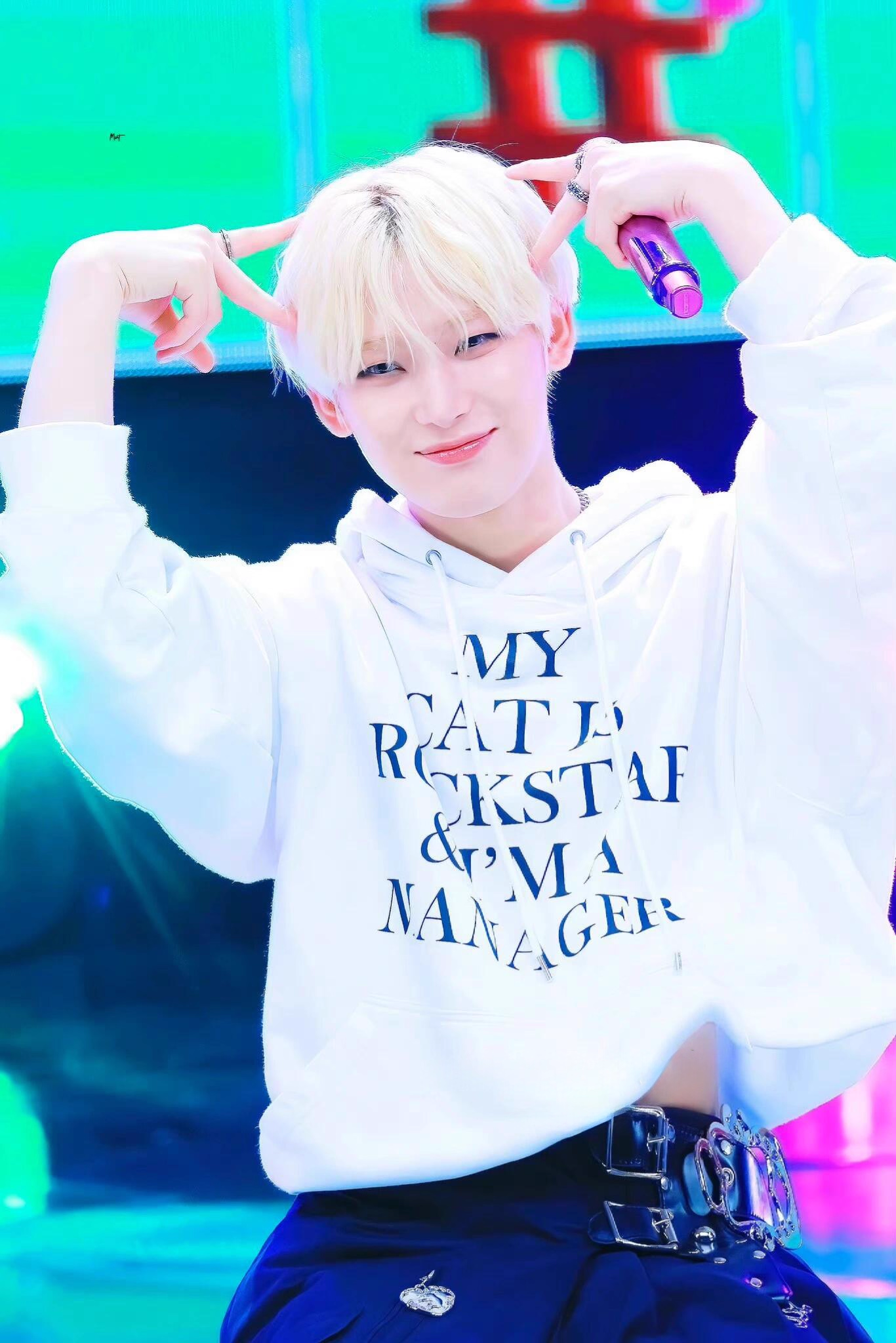  ENHYPEN Sunoo Inspired White Letter Print Hoodie