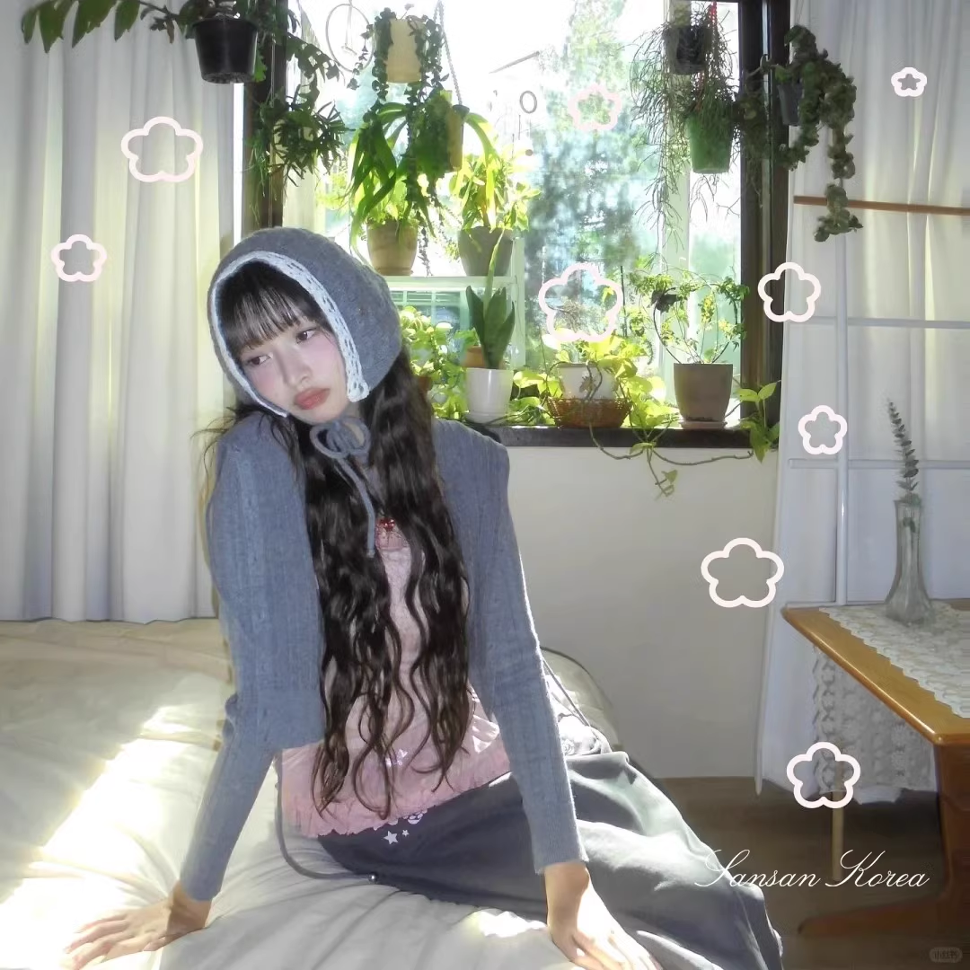 IVE Rei & ILLIT Moka Lace Ruffled Camisole