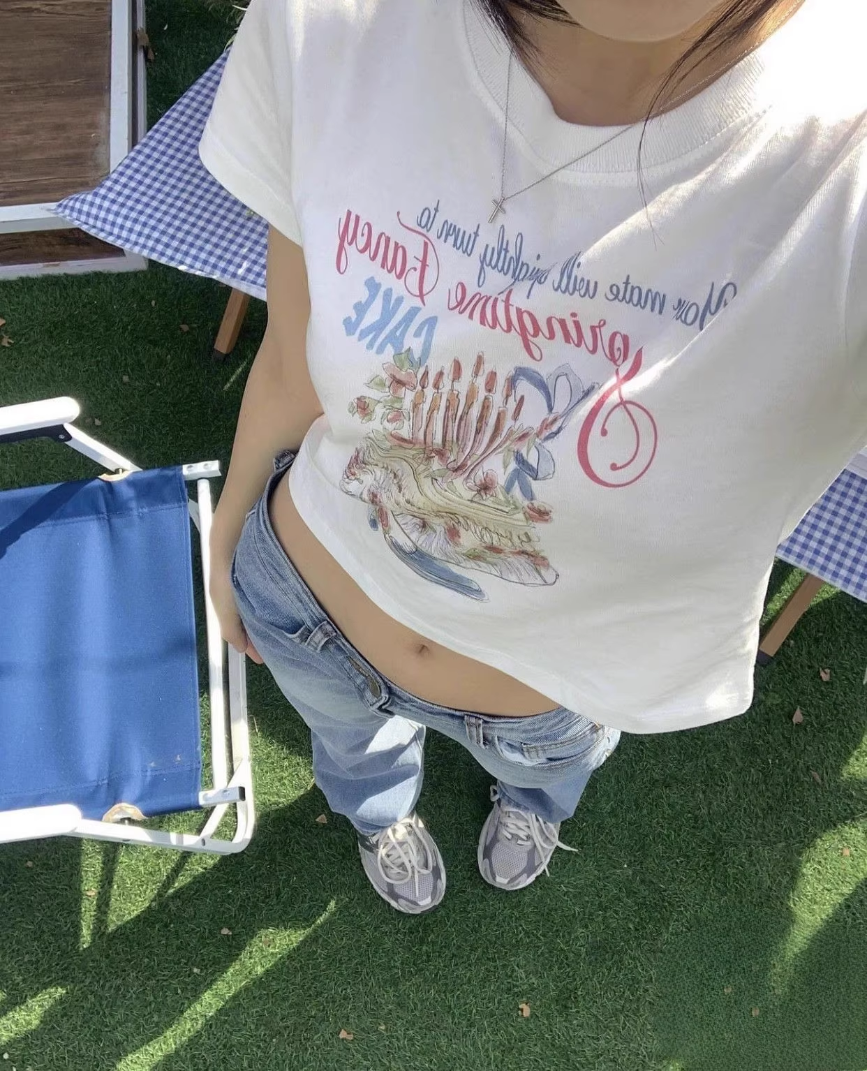 Lesserafim Yunjin Cake Patterned Crop Top 