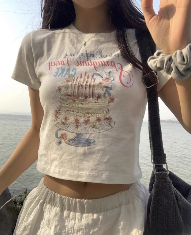 Lesserafim Yunjin Cake Patterned Crop Top 