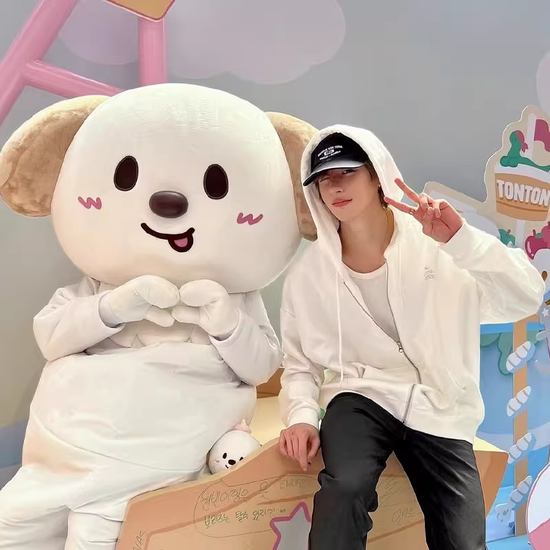 RIIZE 'WE LITTLE RIIZE' ZIP-UP HOODIE