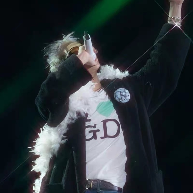 GD 2025 Ubermensch Tour T-Shirt-G-Dragon Bigbang