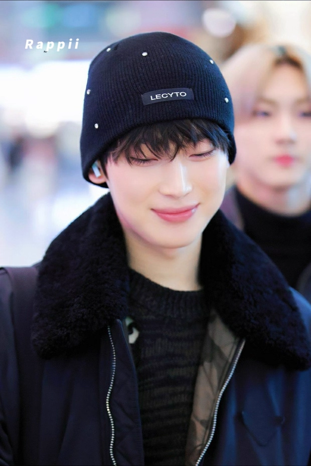 Enhypen Sunoo Inspired Rhinestone Knit Beanie