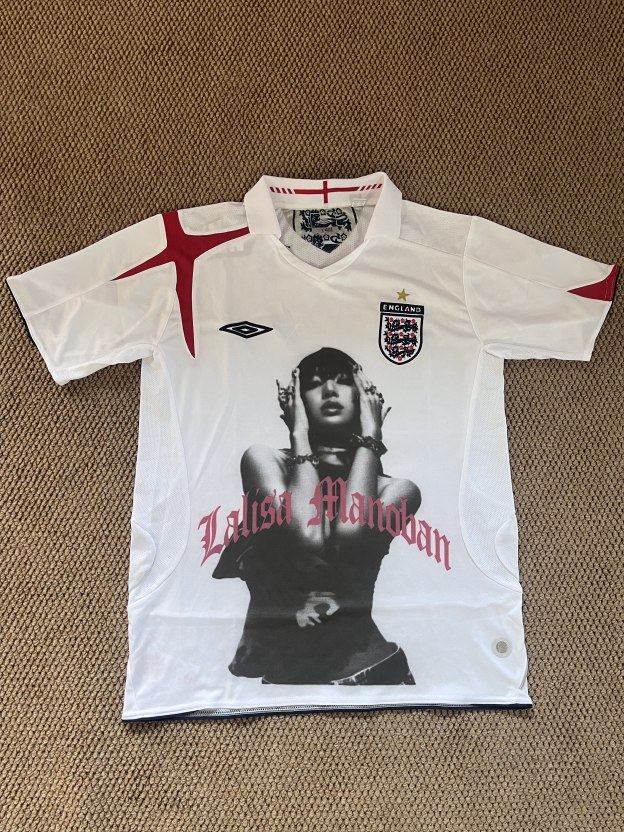 Blackpink Lisa-Inspired Custom England Remake Jersey