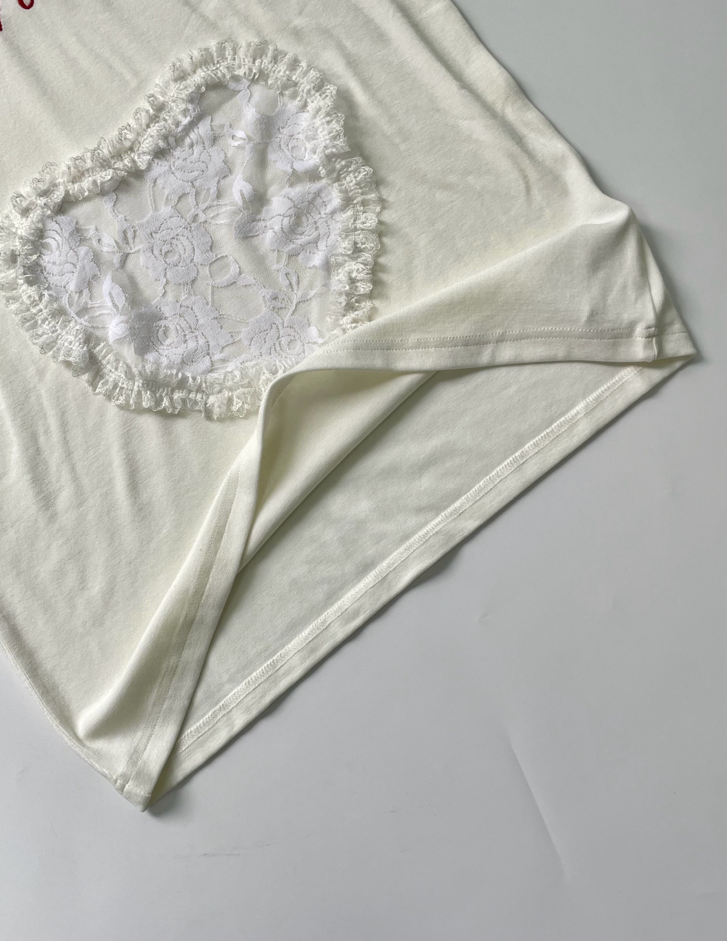 Lace heart long-sleeve hooded top-Blackpink Jennie