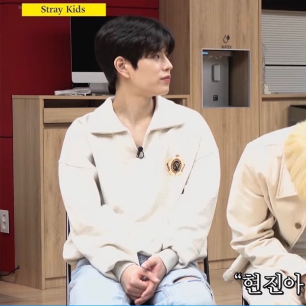 Straykids&ITZY&GIDLE Embroidered Polo Sweatshirt