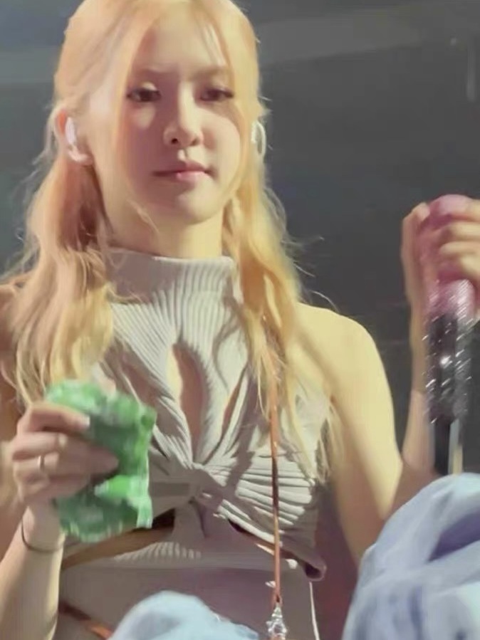 Blackpink Rosé & Red Velvet Seulgi Inspired Cut - Out Knit Top
