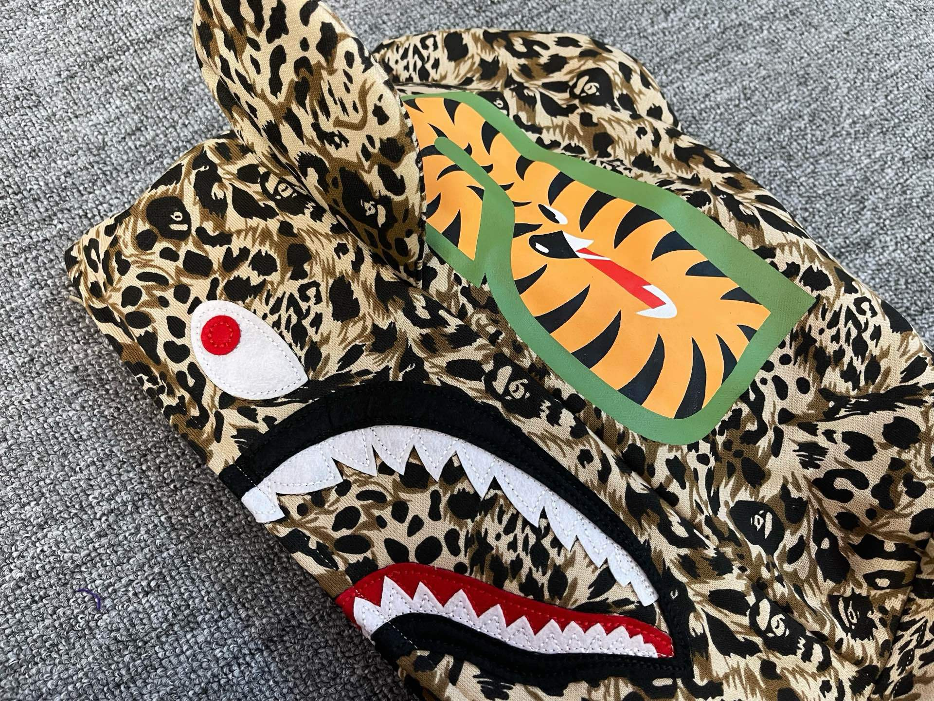 Enhypen Jungwon Inspired Wild Leopard Pattern Milo Shark Full Zip Hoodie