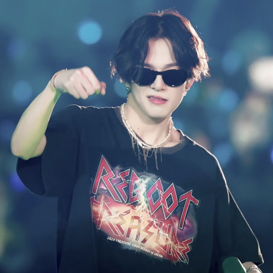 TREASURE TOUR REBOOT IN JAPAN Inspired T-Shirt