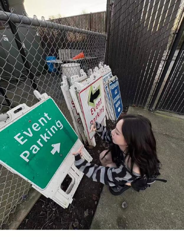 Karina Same Striped Knitwear-Aespa Karina