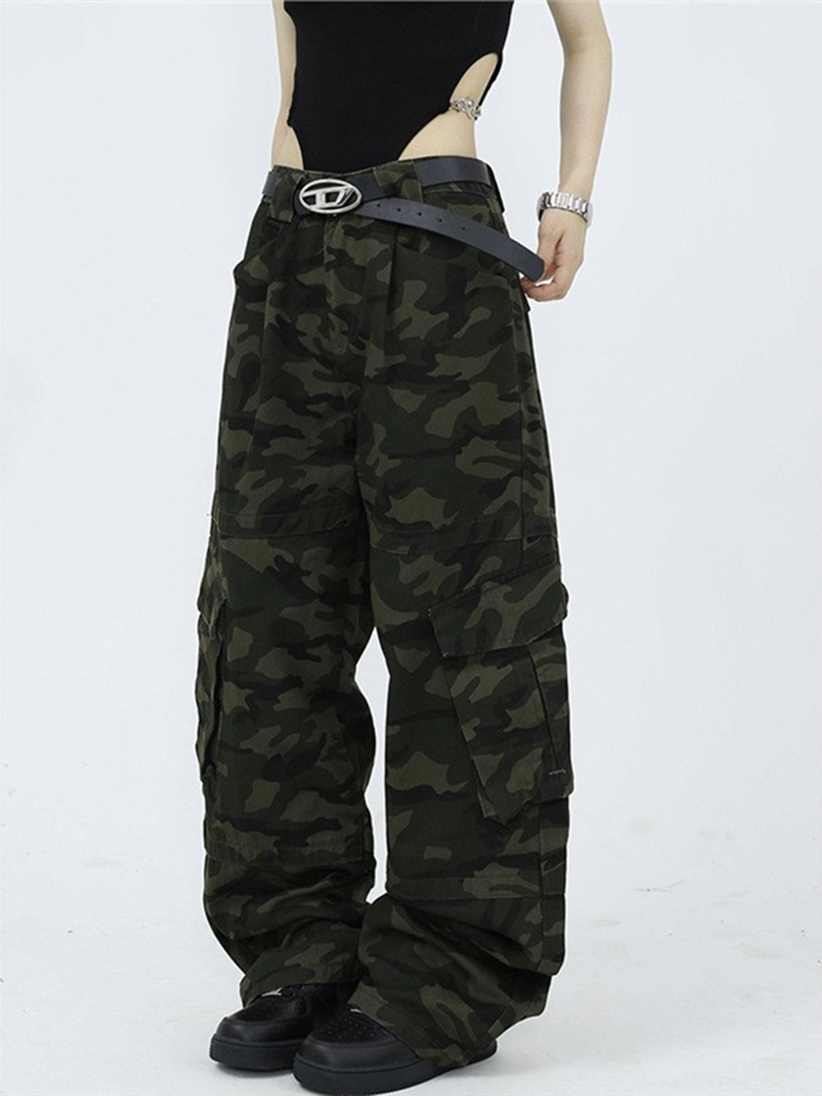 Multi-pocket camouflage straight-leg pants-Aespa Karina