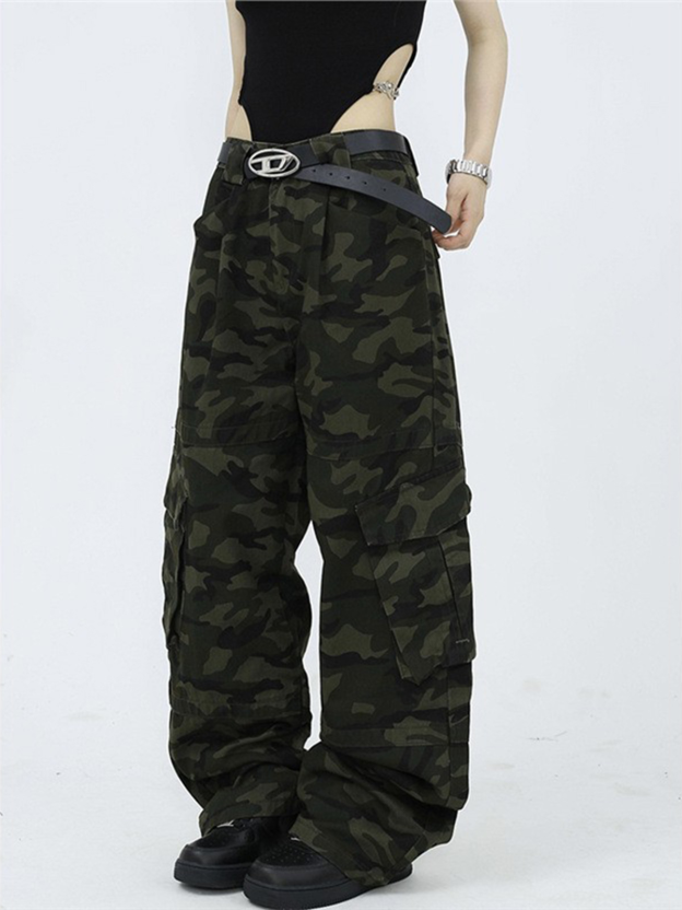 Multi-pocket camouflage straight-leg pants-Aespa Karina