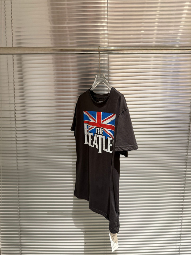 Cortis Martin Inspired The Beatles British Flag Washed Distressed T-Shirt