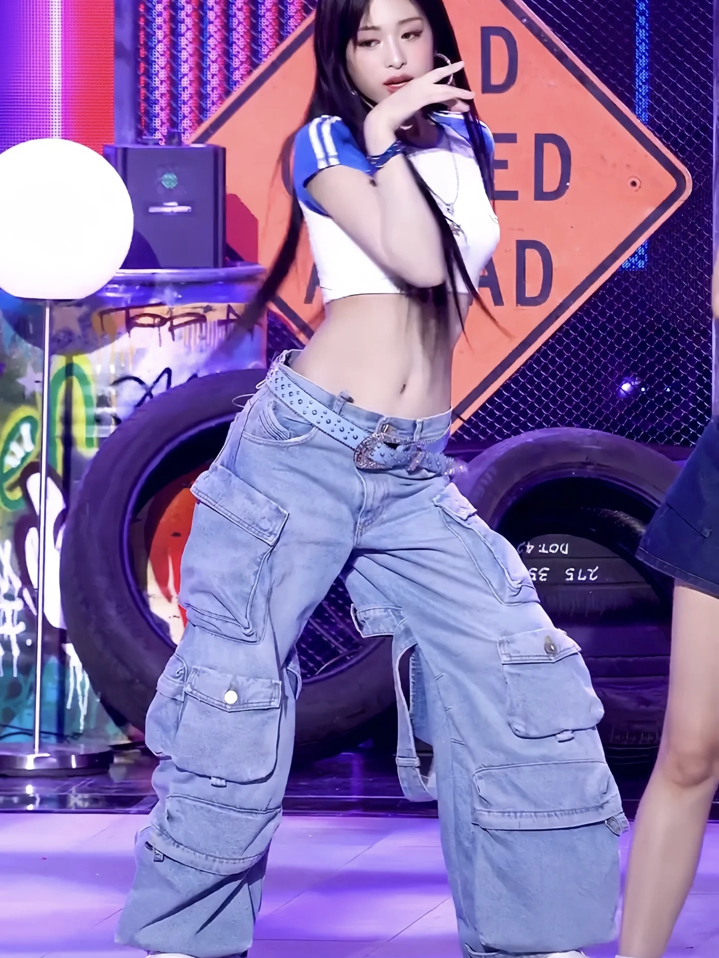 Wide Leg Straight Loose Multi-Pocket Jeans-Babymonster Ahyeon