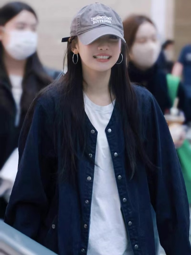 Deep blue vintage denim jacket-Aespa Ningning