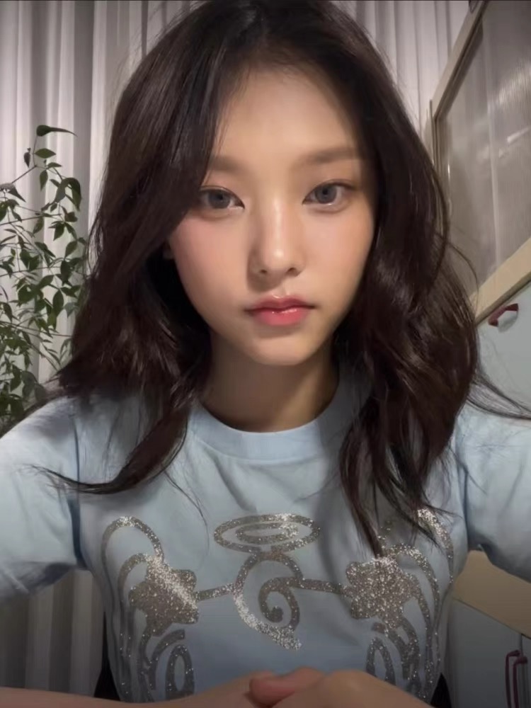 Newjeans Haerin Inspired  Glittery Angel Blue T-Shirt - NJZ