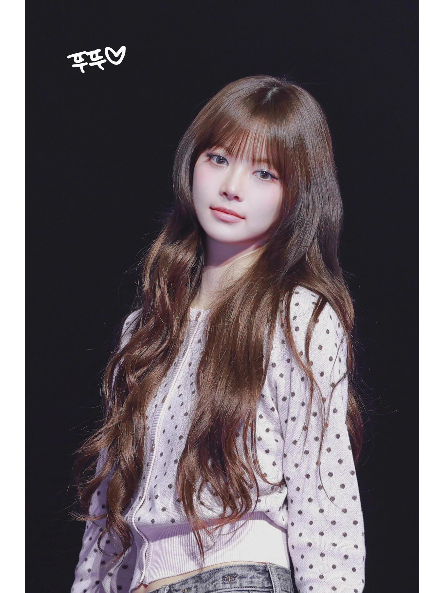 IVE Rei&LE SSERAFIM Eunchae Inspired Polka Dot Cropped Knit Cardigan