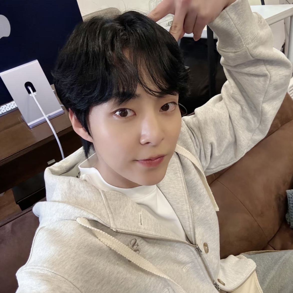 Seventeen&TXT&Straykids Inspired Hooded Zip - Up Jacket