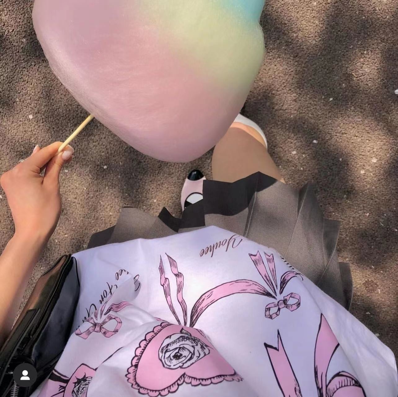 Red Velvet Joy Inspired Heart Bow Print Tee