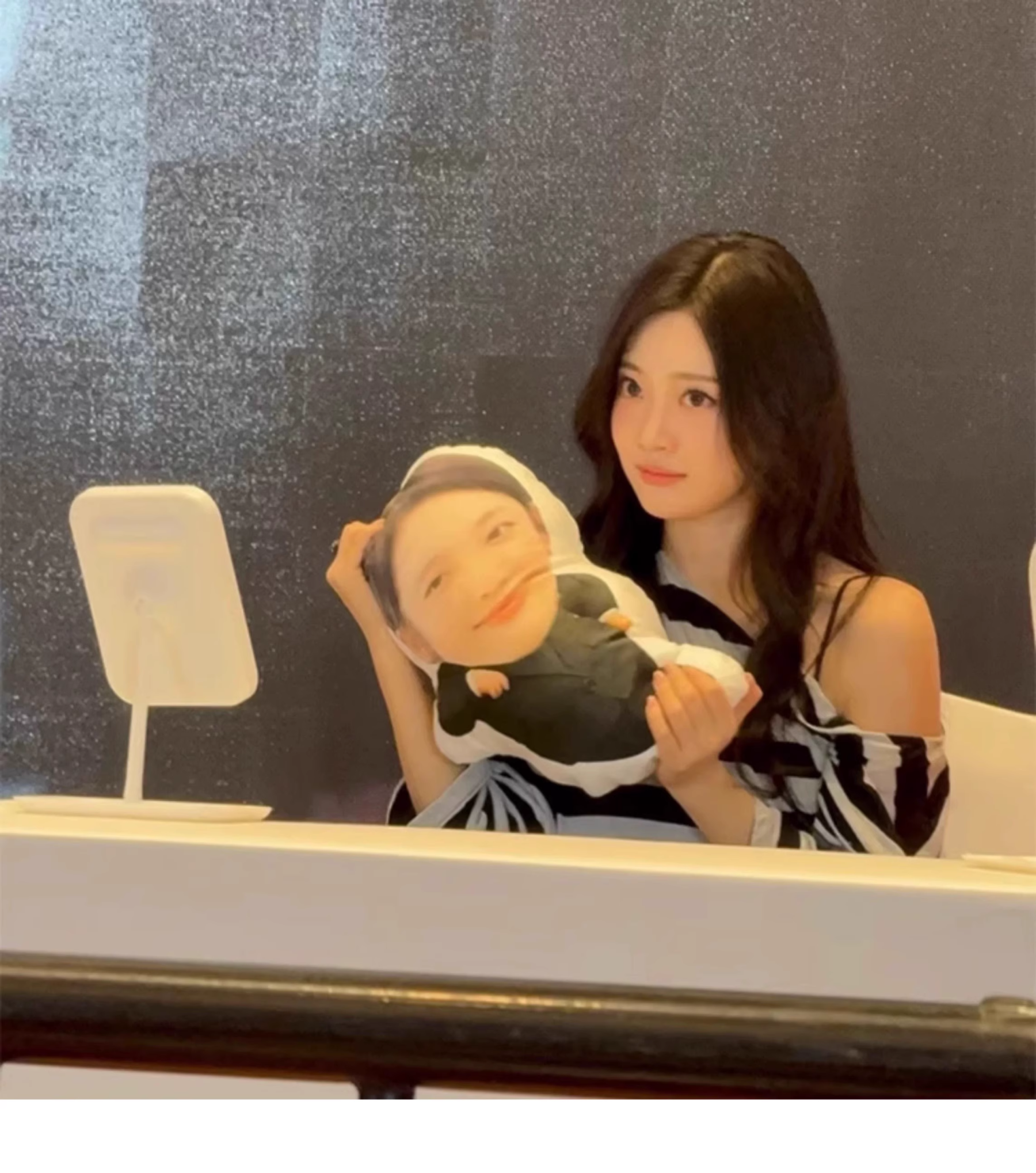 Slant Neck Off Shoulder Striped Long Sleeve T-Shirt-Aespa Ningning