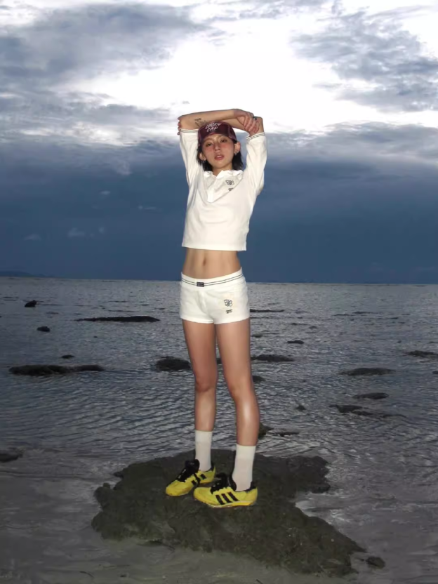 Blackpink Jennie White Polo Shirt Shorts Set