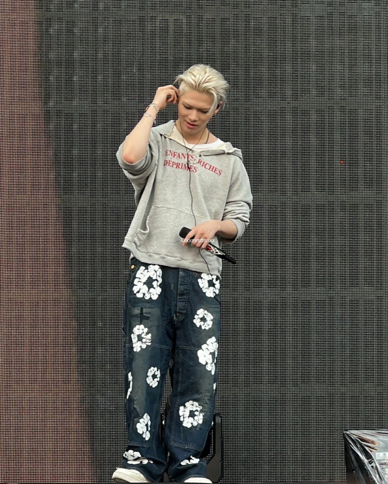 Enhypen Niki Gray Vintage Keywords Distressed inspired Oversized Hoodie