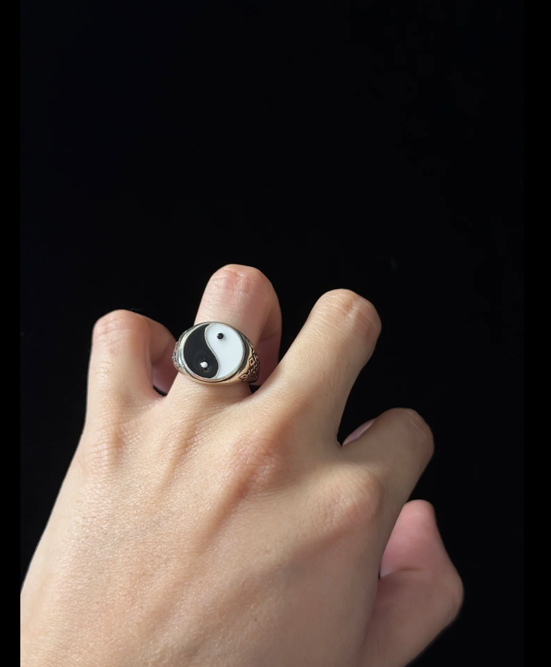 Cortis Martin 2Pcs Yin Yang & Heart Studded Vintage Punk Rings Set