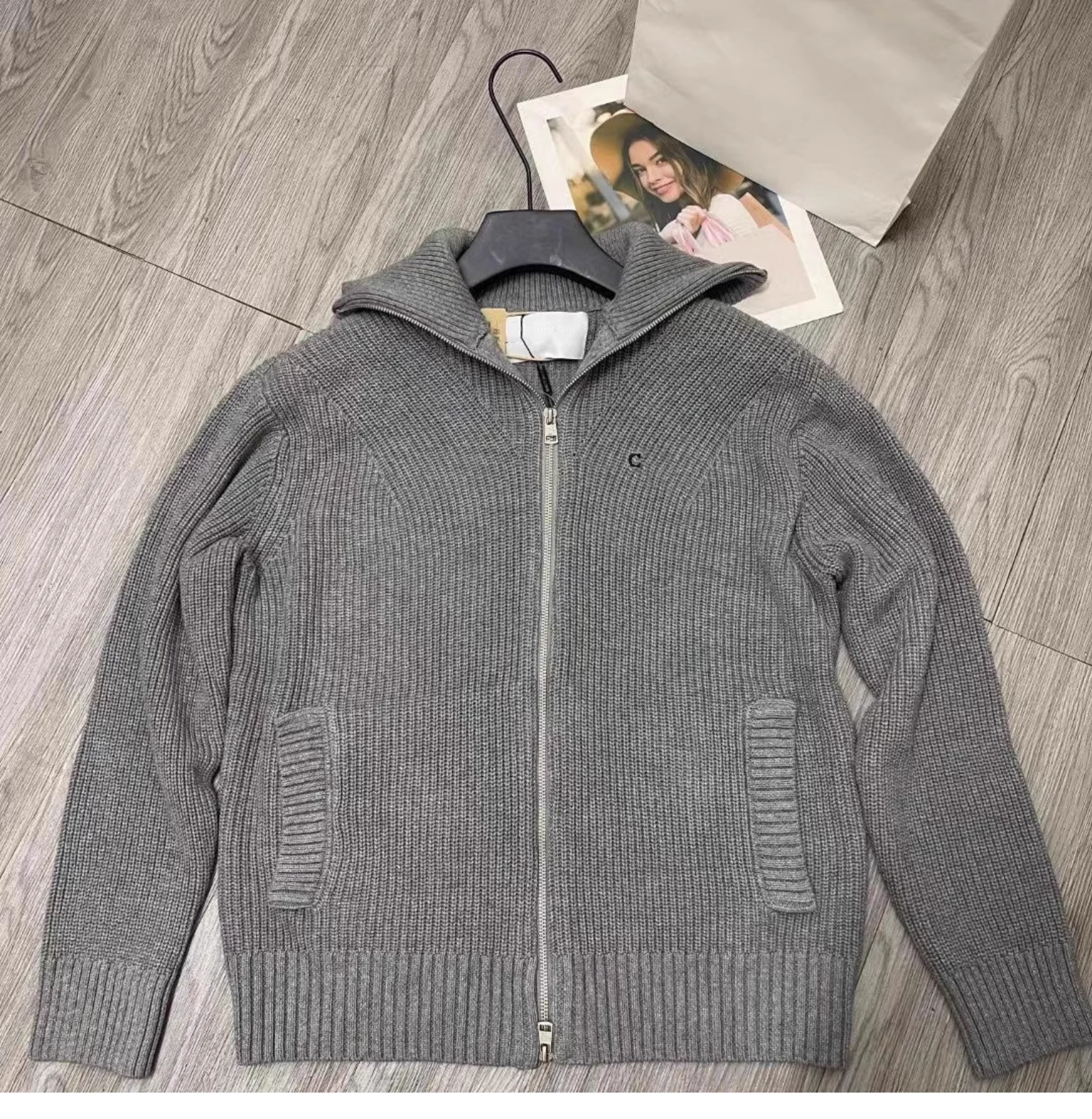 Seventeen DK Inspired Zip-Up Knit Cardigan