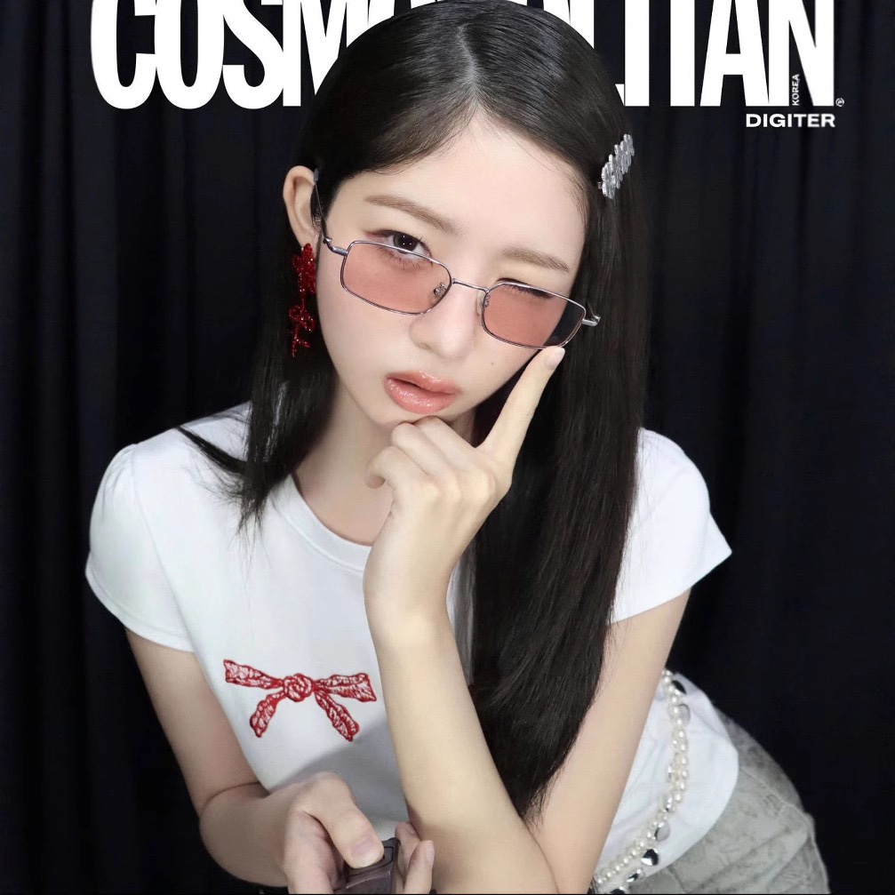 Sunmi & IVE Rei Inspired Red Bow Embroidered Tee