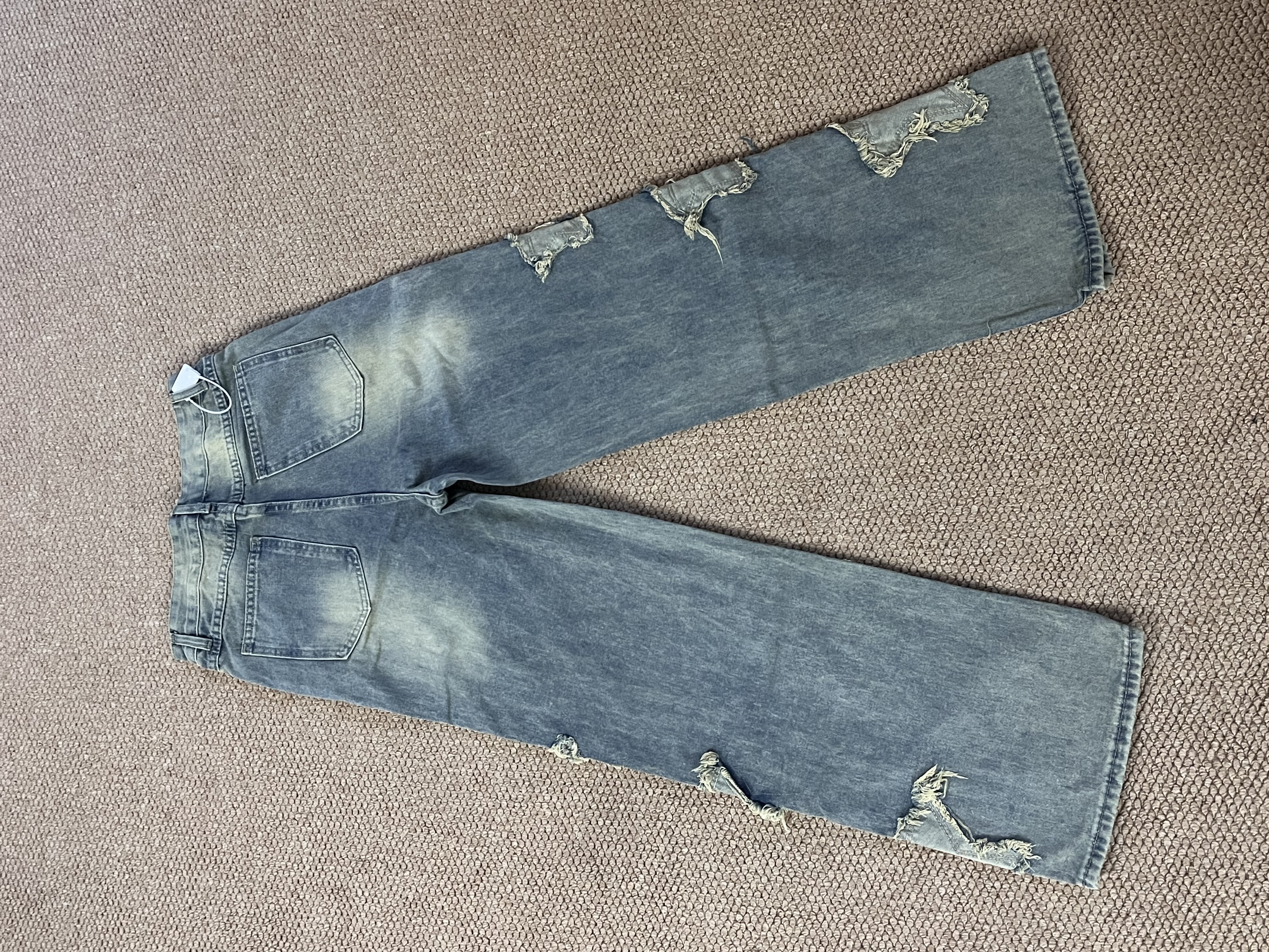 Star patches denim jeans pant-Twice Dahyun