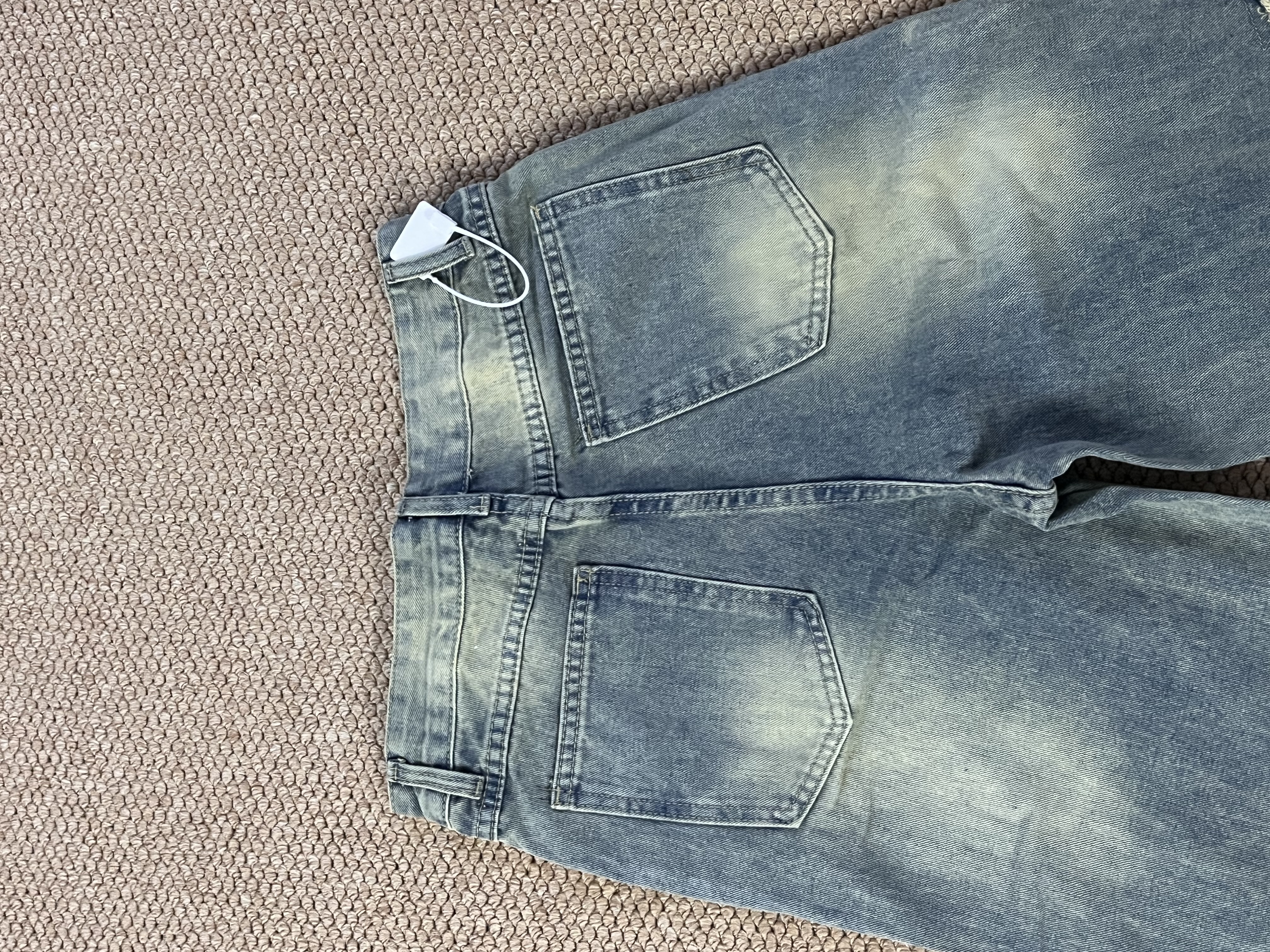 Star patches denim jeans pant-Twice Dahyun