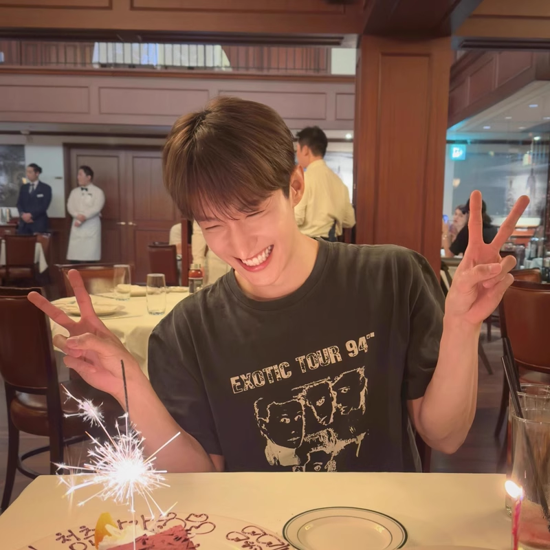 SEVENTEEN DK Inspired Graphic Black Tee