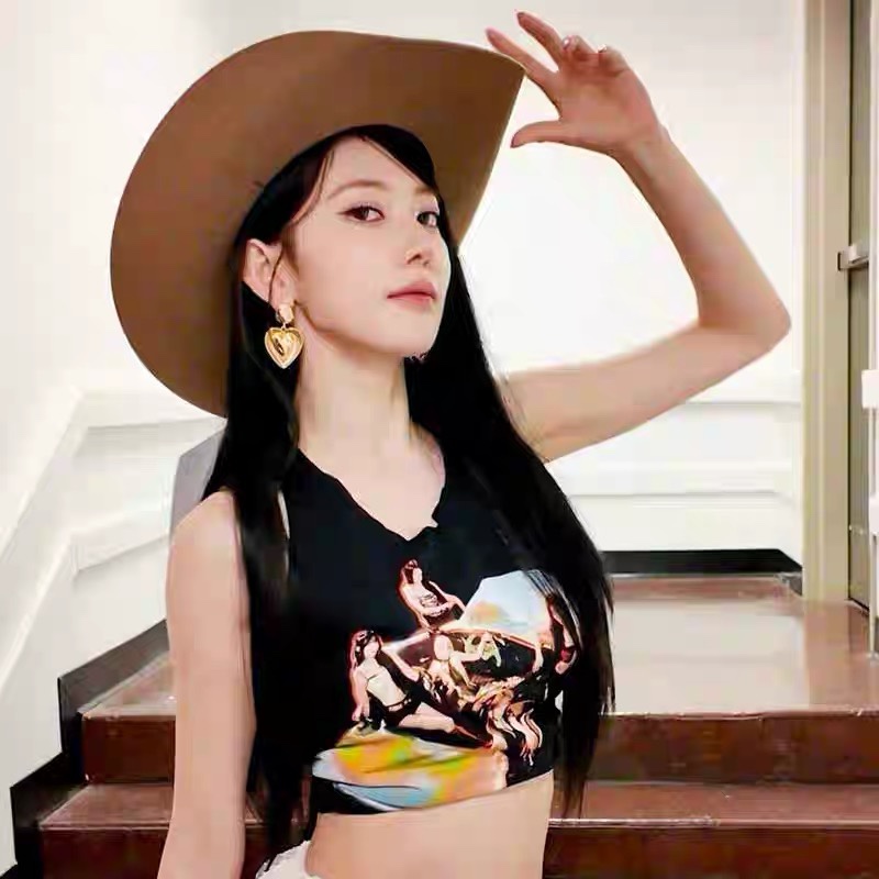 LE SSERAFIM 2025 Tour EasyCrazyHot in North America Merch Inspired T-Shirt