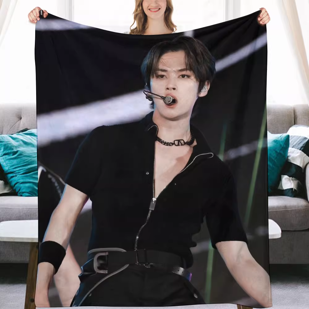 Stray kids Leeknow Fanmade Flanne Blanket - Kpop Concert Fan Blanket-Straykids