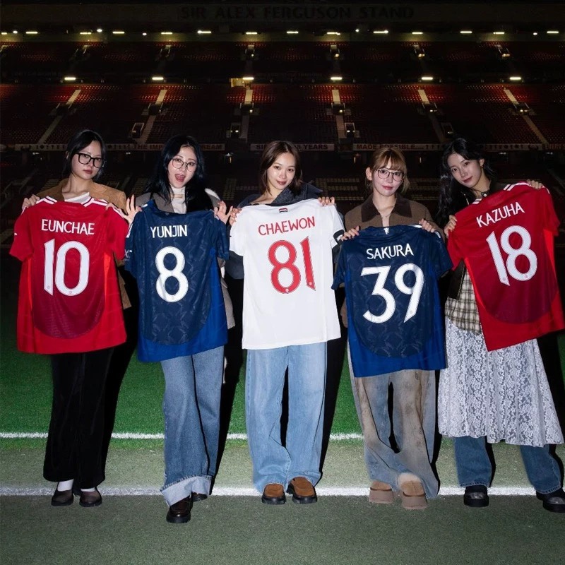 LE SSERAFIM EASY Red Inspired Soccer Jersey