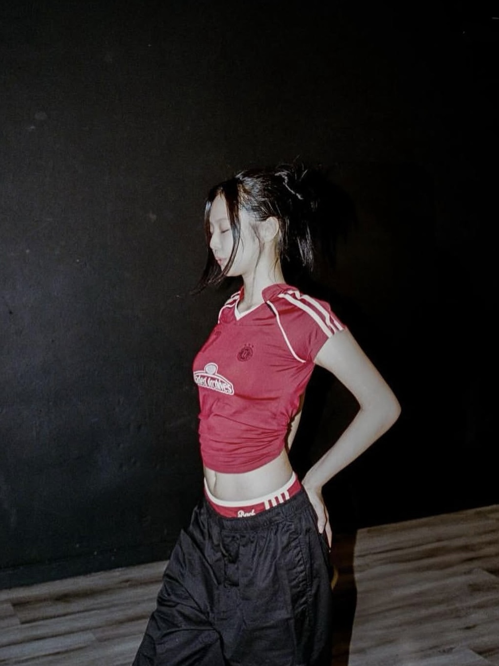 Slimming navel short-sleeved high-waisted hip-lifting shorts sports suit-Blackpink Jennie