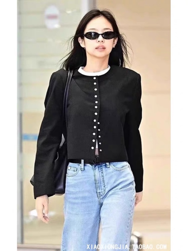 Blackpink Jennie Inspired Black Round-Neck Cropped Jacket
