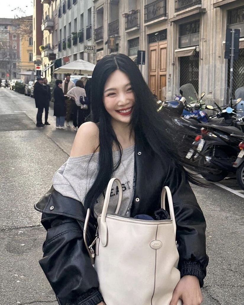 Red Velvet Joy Asymmetrical Off Shoulder Long Sleeve Sweatshirt